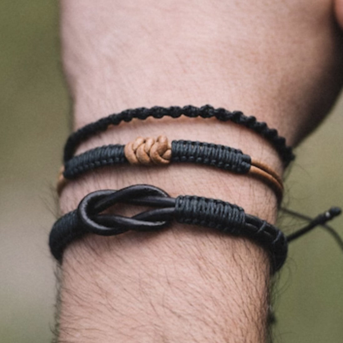 MEN'S LEATHER BRACELETS